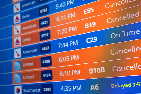 Government shutdown: Flight delays, cancellations worsen