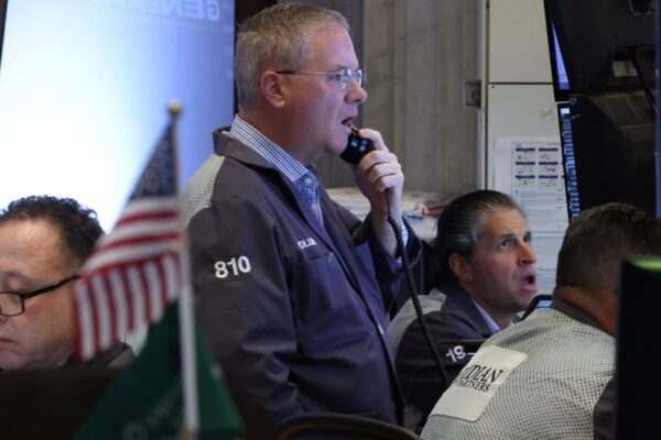 Days of declines won’t keep AI trade down