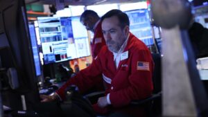 5 things to know before the stock market opens Friday