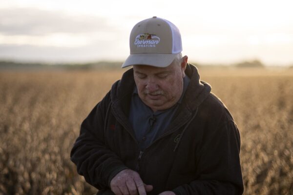 China is drowning in soybeans. U.S. farmers are drowning in frustration