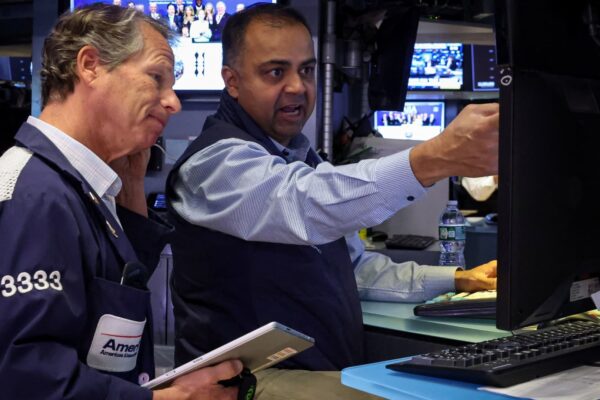 Wall Street heads into Thanksgiving week with questions over AI trade, Fed rate cut