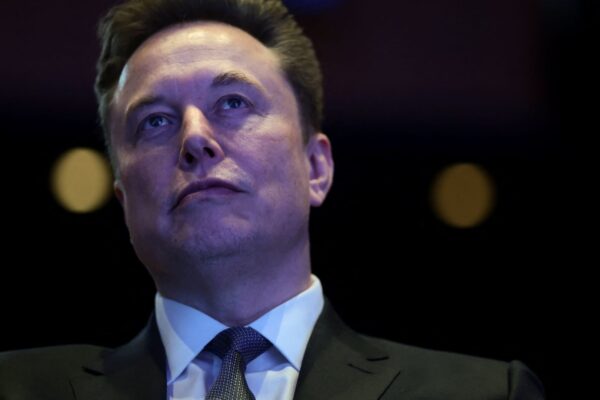 Musk denies 0 billion SpaceX valuation reports
