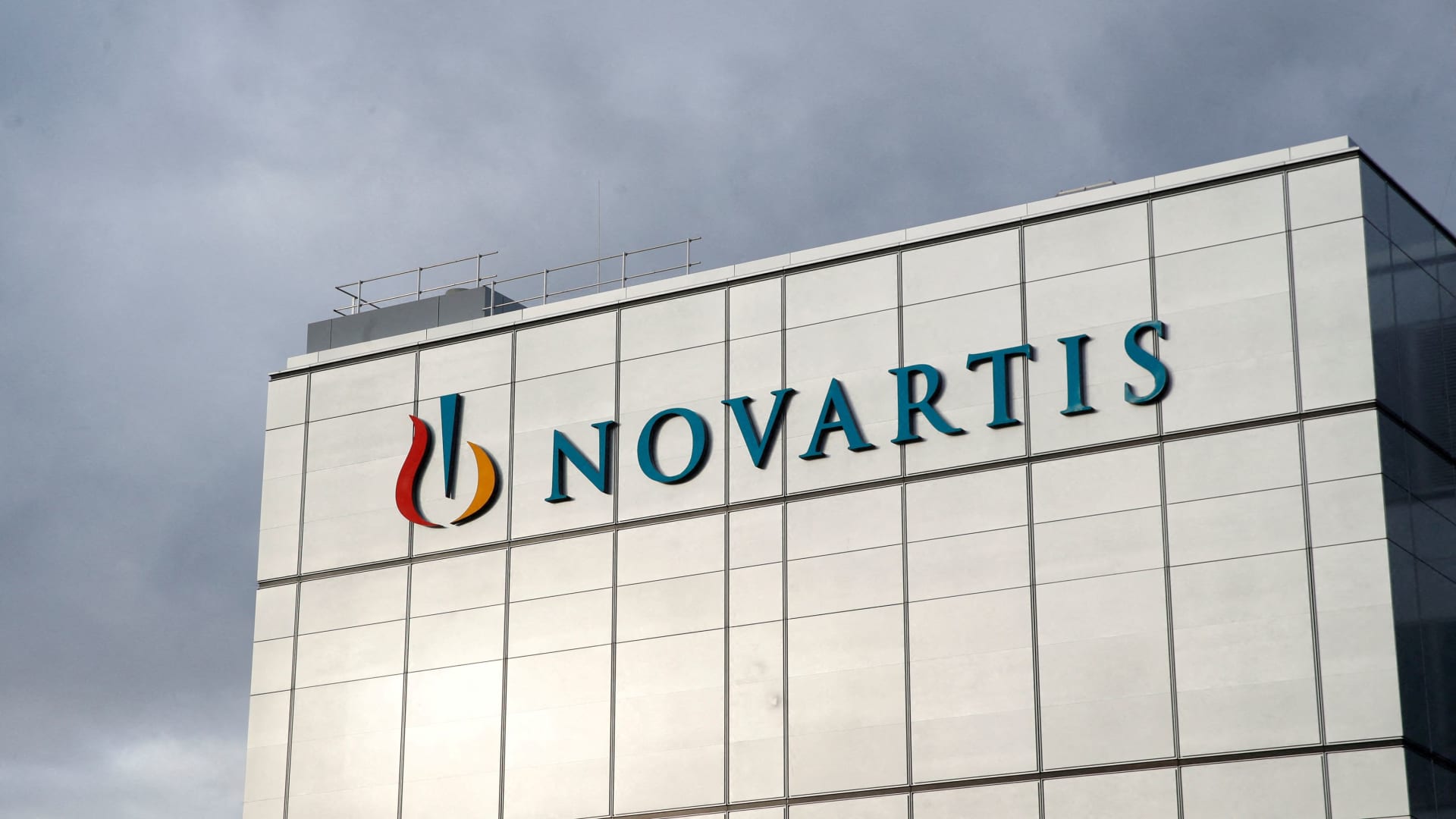 Novartis targets 5%-6% annual sales growth until 2030 on key cancer drugs
