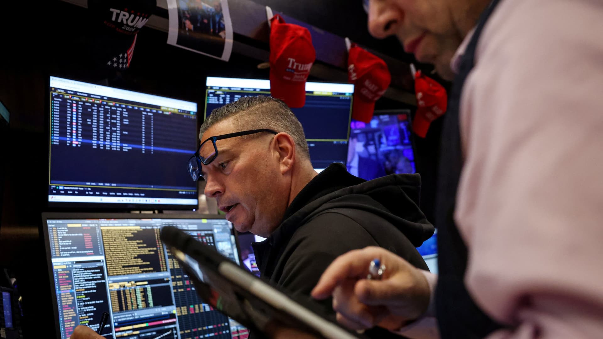 Jim Cramer’s top 10 things to watch in the stock market Friday