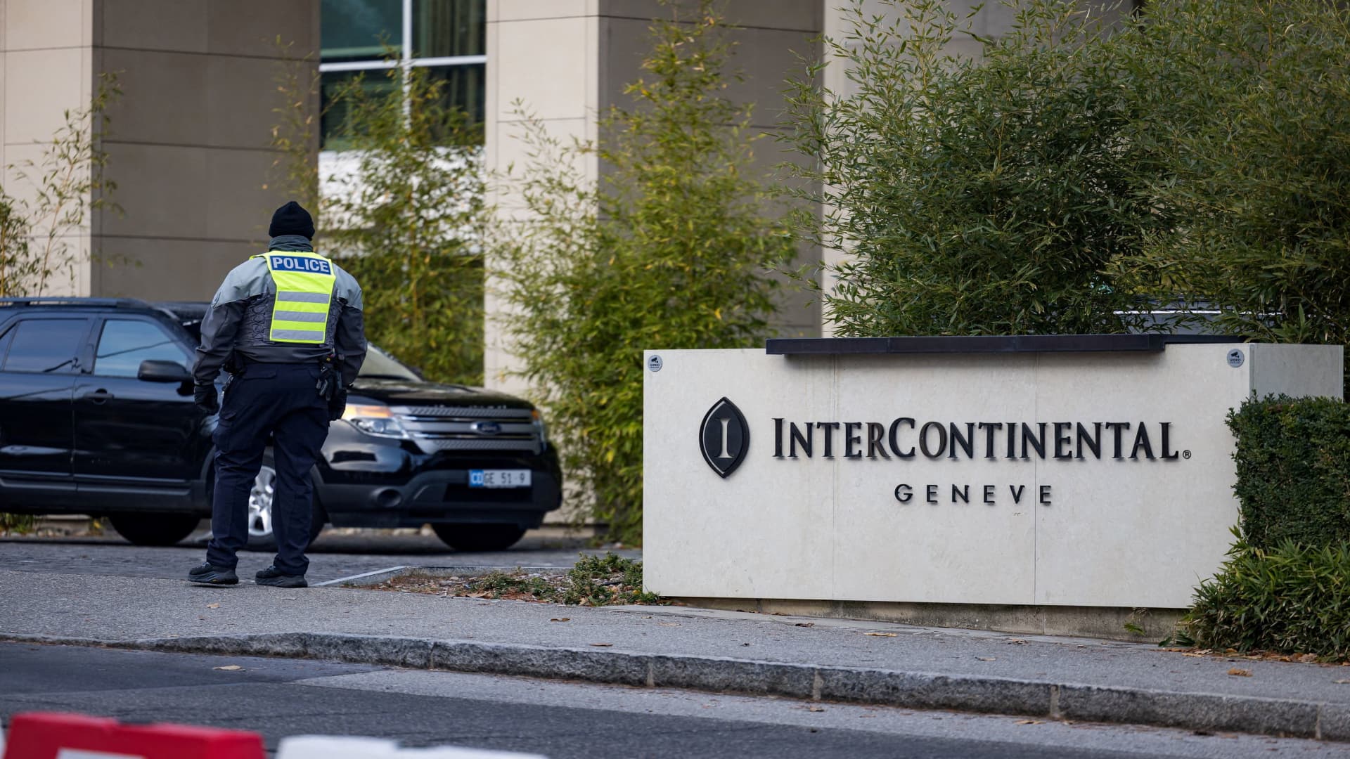 U.S., Ukraine and European officials hold Geneva talks on Trump plan to end war