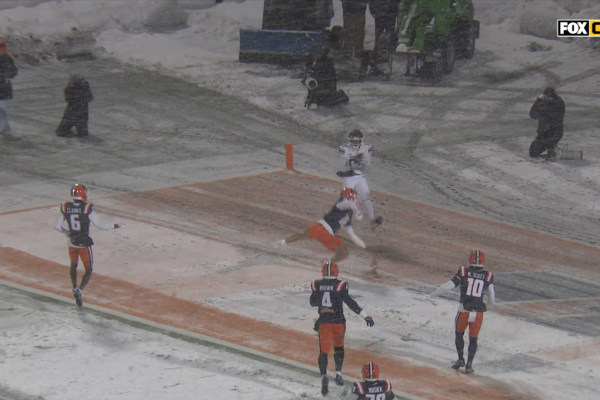 Northwestern’s Preston Stone connects with Hayden Eligon II for 13-yard TD, taking lead over Illinois