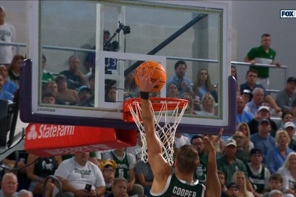Michigan State's Carson Cooper hammers home alley-oop slam vs. North Carolina