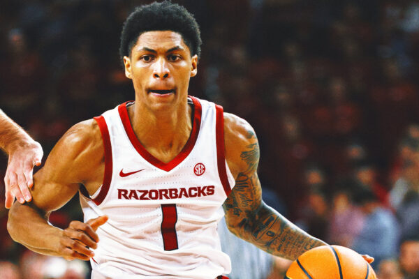 Last Night in College Basketball: Arkansas Avoids Upset in Thrilling Final Minute