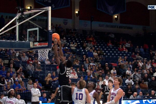 Providence's Ryan Mela finds Oswin Erhunmwunse for alley-oop dunk vs. Florida