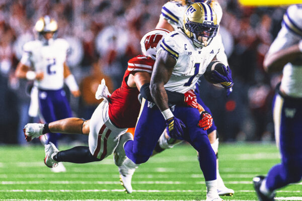 Run, Not Pass: Former Pac-12 Schools Are Adjusting to Big Ten’s Run-Heavy Style