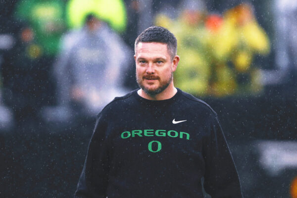 Oregon Defeats Iowa on Last-Second Field Goal To Preserve CFP Chances