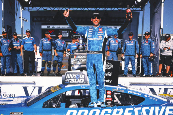 2025 NASCAR Odds: Denny Hamlin Favored for Phoenix