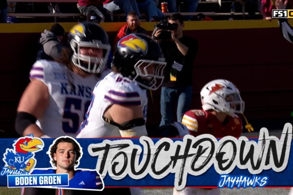 Cole Ballard finds Boden Groen for 21-yard TD, shrinking Kansas' deficit against Iowa State