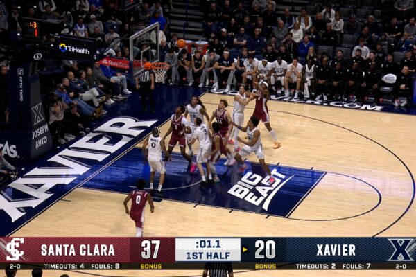 Cristian Hammond's buzzer-beating floater seals Santa Clara's strong first half vs. Xavier
