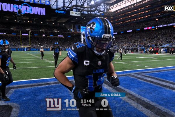 Lions' Jared Goff connects with Amon-Ra St. Brown for 11-yard TD to cut into Giants' lead