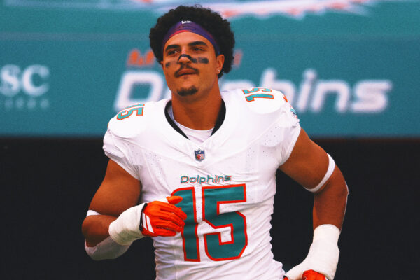 Eagles Make Another Trade, Reportedly Acquire Jaelan Phillips From Dolphins