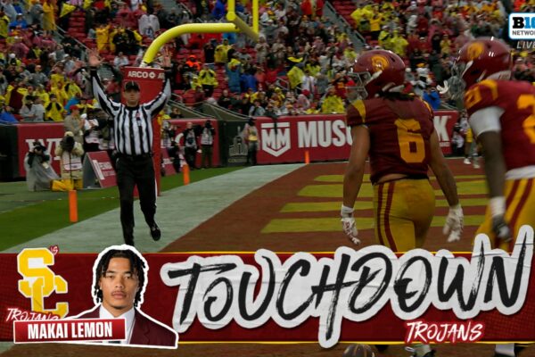 Jayden Maiava connects with Makai Lemon for spectacular 12-yard TD, cutting USC’s deficit against Iowa
