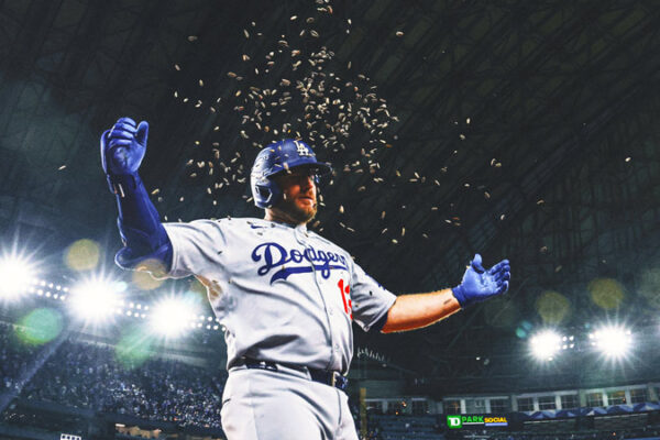 Dodgers Reportedly Exercise M Team Option on Max Muncy for 2026 Season