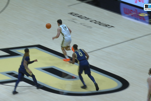 Purdue's Omer Mayer forces turnover and finishes with dunk, extending lead over Akron