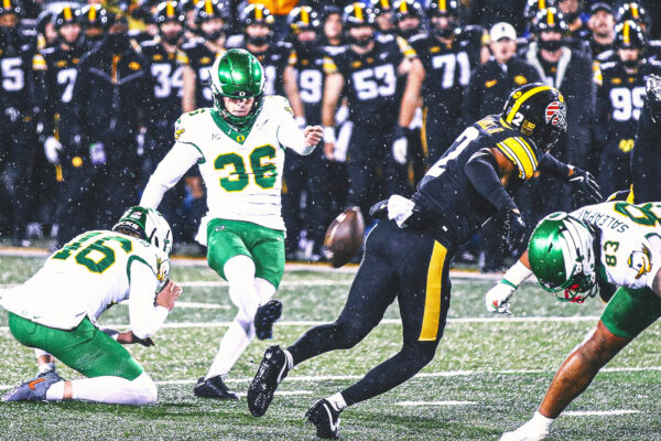 Oregon’s Dan Lanning Admits He Was ‘Pretty Nervous’ Watching Game-Winning Kick