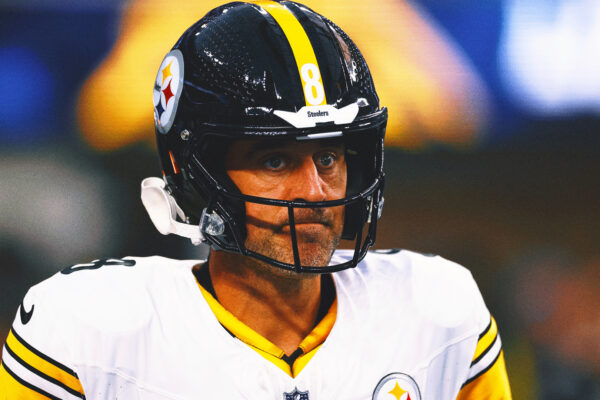 Mike Tomlin: ‘No Long-Term’ Concerns About Aaron Rodgers After Loss to Chargers