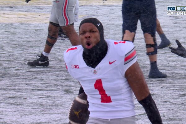 Davison Igbinosun intercepts Bryce Underwood, cementing Ohio State's 27-9 over Michigan