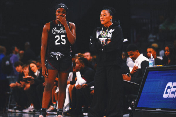 No. 2 South Carolina Tops Duke, Advances to Face Texas in Players Era Championship