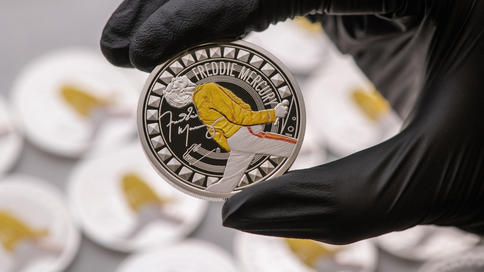 New coin honors Freddie Mercury and his 4-octave range