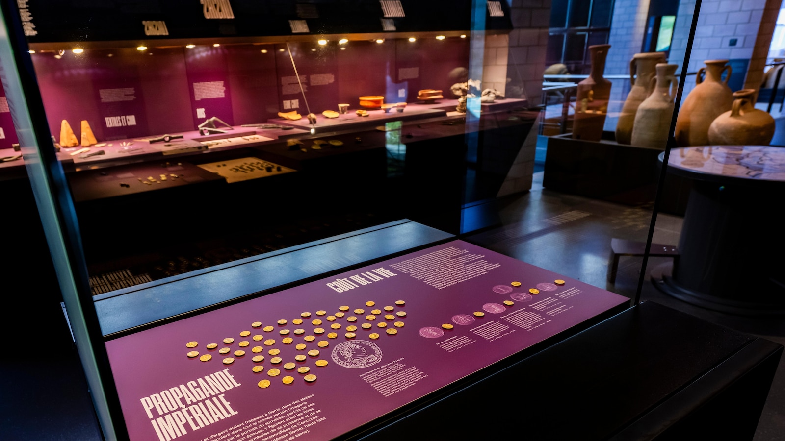 2 robbers overpower guard and steal dozens of ancient gold coins from a Swiss museum