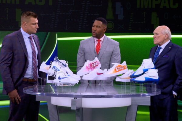 'FOX NFL Sunday' crew honors personal causes through My Cause My Cleats campaign