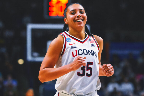 Azzi Fudd Leads No. 1 UConn’s Rout of No. 16 USC With JuJu Watkins Sidelined