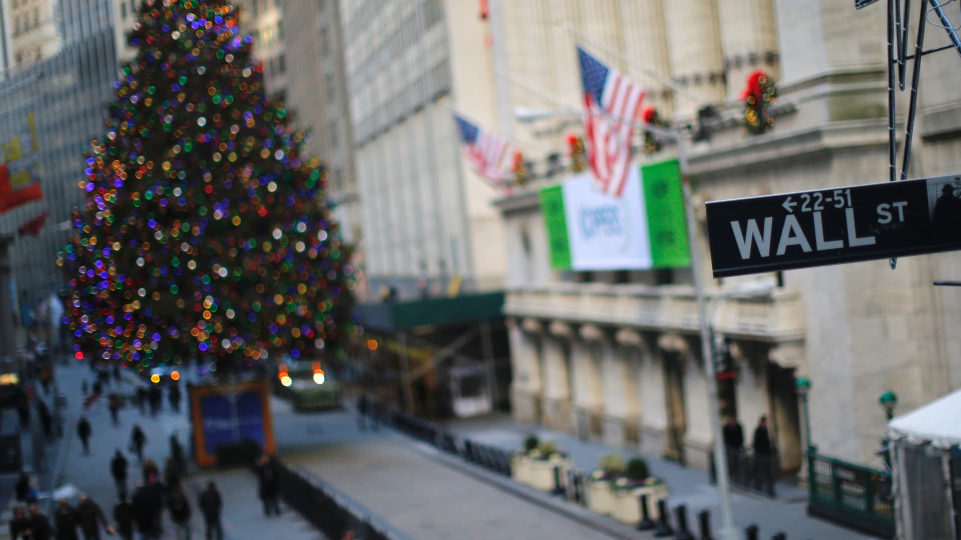 5 things to know before the stock market opens Monday