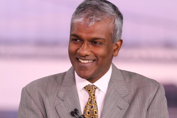 Dan Niles says best investment idea now is cash. What else he likes