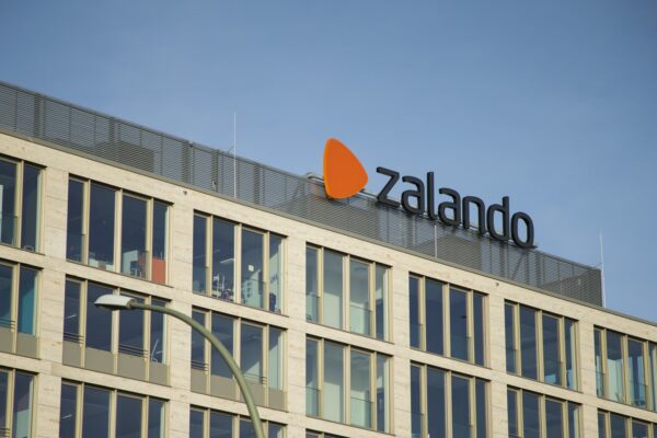 5 stocks that Goldman Sachs gives over 70% upside in the coming year