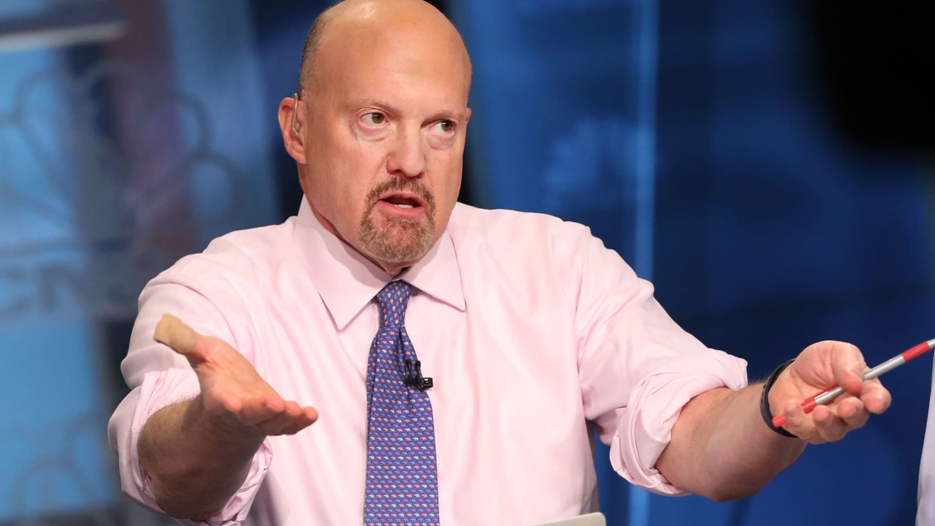 Jim Cramer rejects doubts about Nvidia, Apple, Warner Bros Discovery