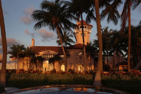 Zelenskyy to meet Trump in Florida for talks on Ukraine peace plan