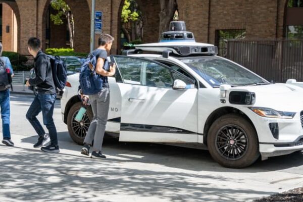 Amazon’s Zoox partners with Uber to reach more robotaxi riders