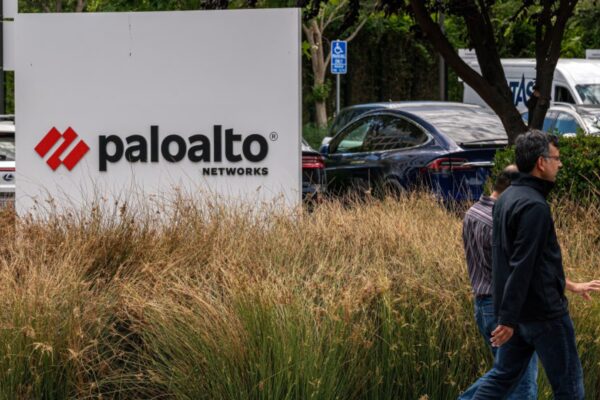Wall Street saves a weekly win, and Palo Alto Networks gets closer with Google