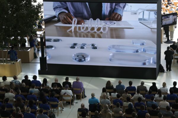 Liquid Glass design executive Alan Dye is leaving Apple