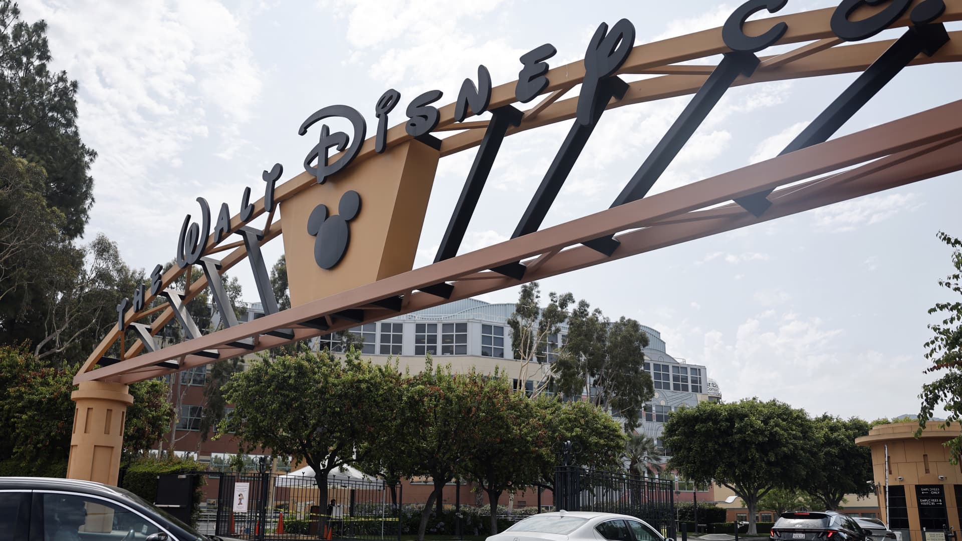 Disney to pay M to resolve alleged breaches of child privacy laws