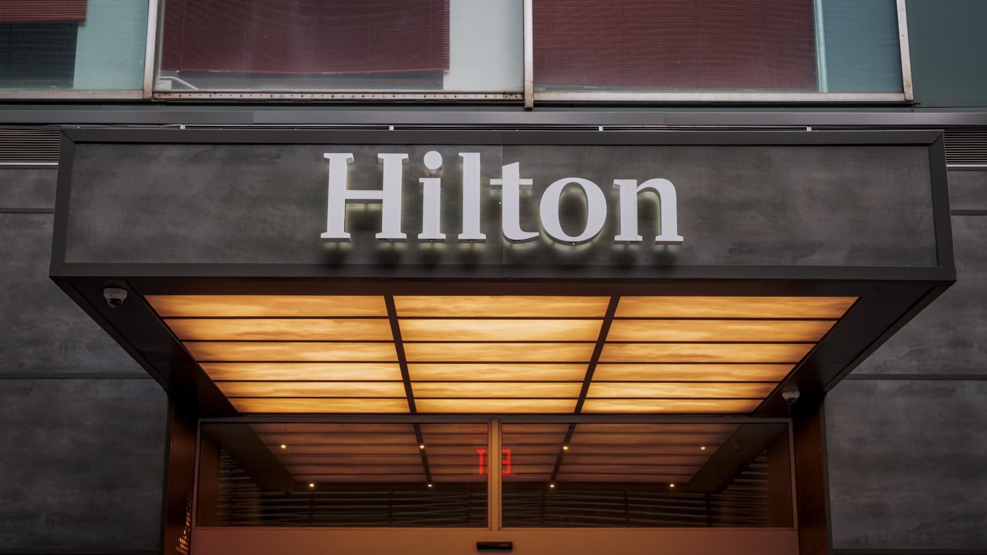 This hotel stock is breaking out of a yearlong consolidation phase