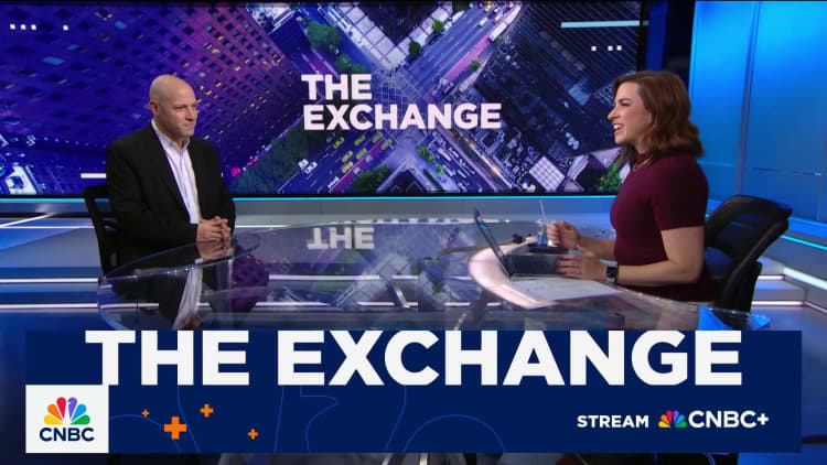 PayPal seeks U.S. approval to form bank, offer small business loans