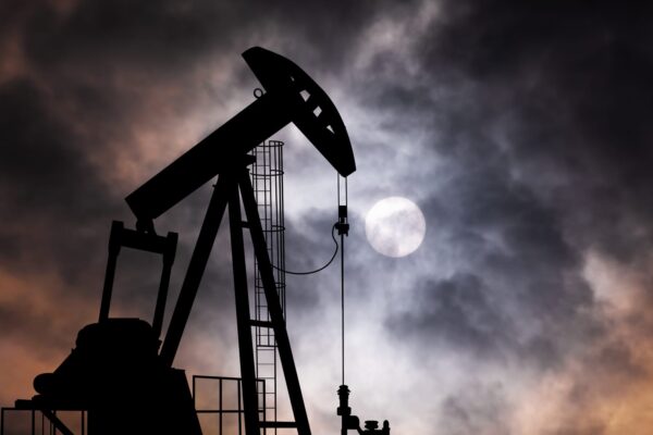 Oil hits lowest since May, on pace for biggest decline in 7 years