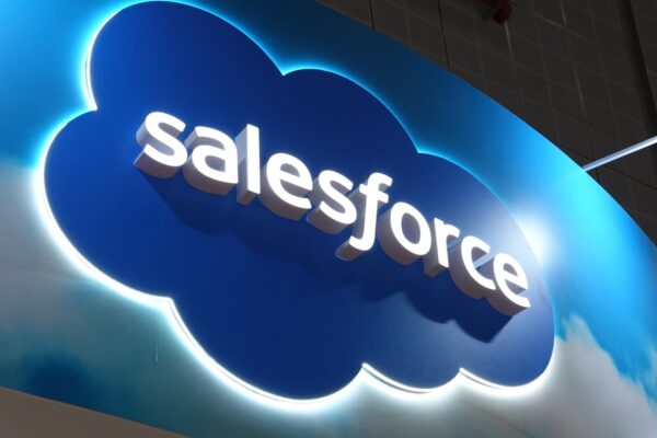 Salesforce shares heading for best week since 2023