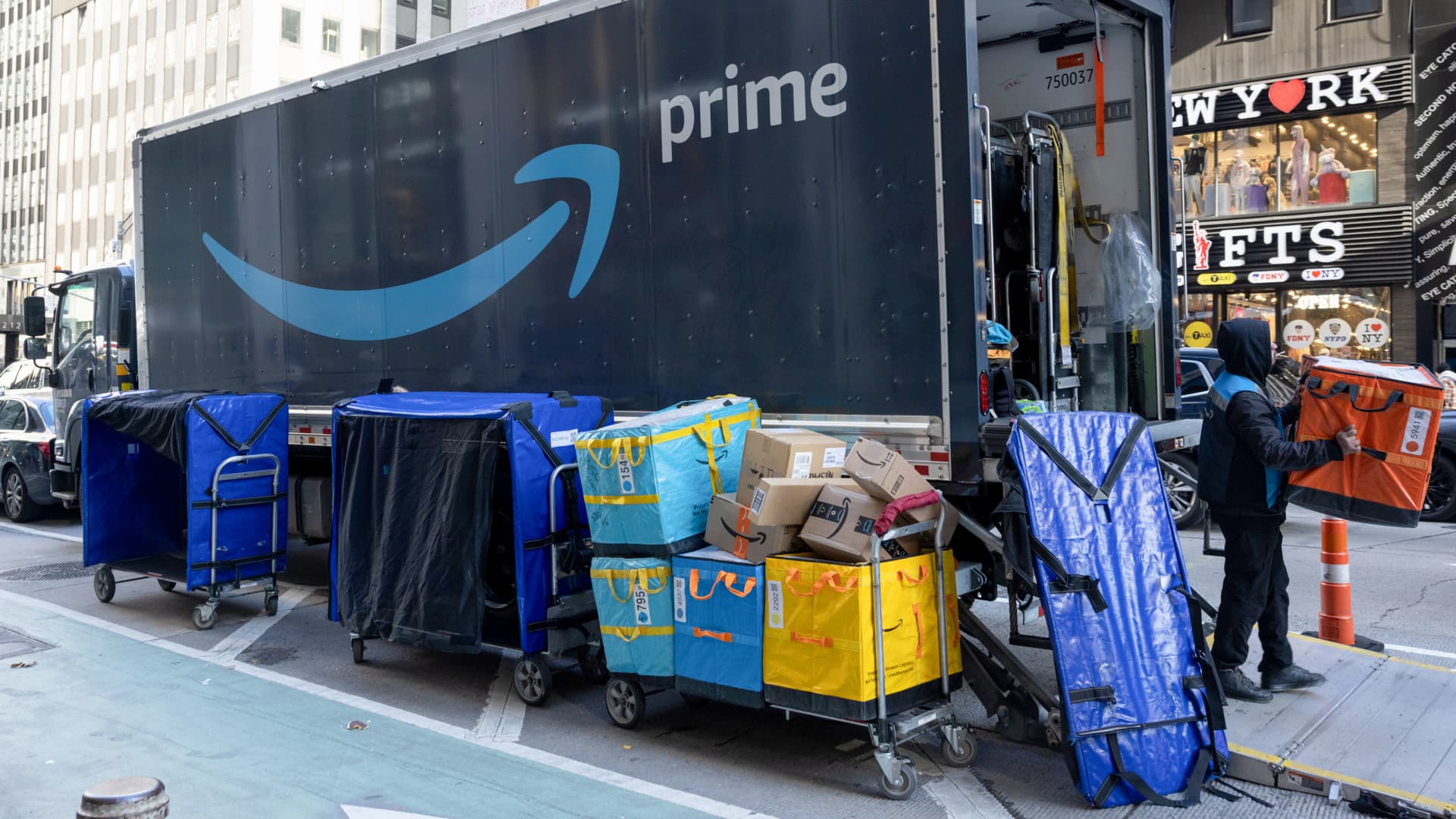 Amazon had a big week that could shape where its stagnant stock goes next