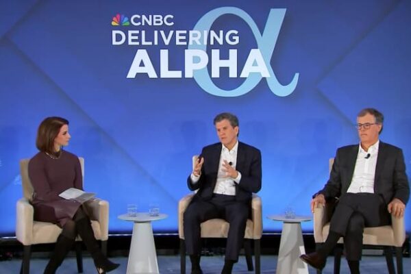 Retail boom in alternative assets: Risk, liquidity and portfolios