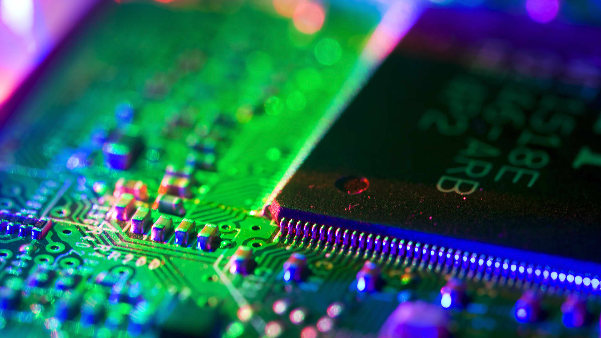 Trump administration to inject up to 0 million into chip laser startup xLight