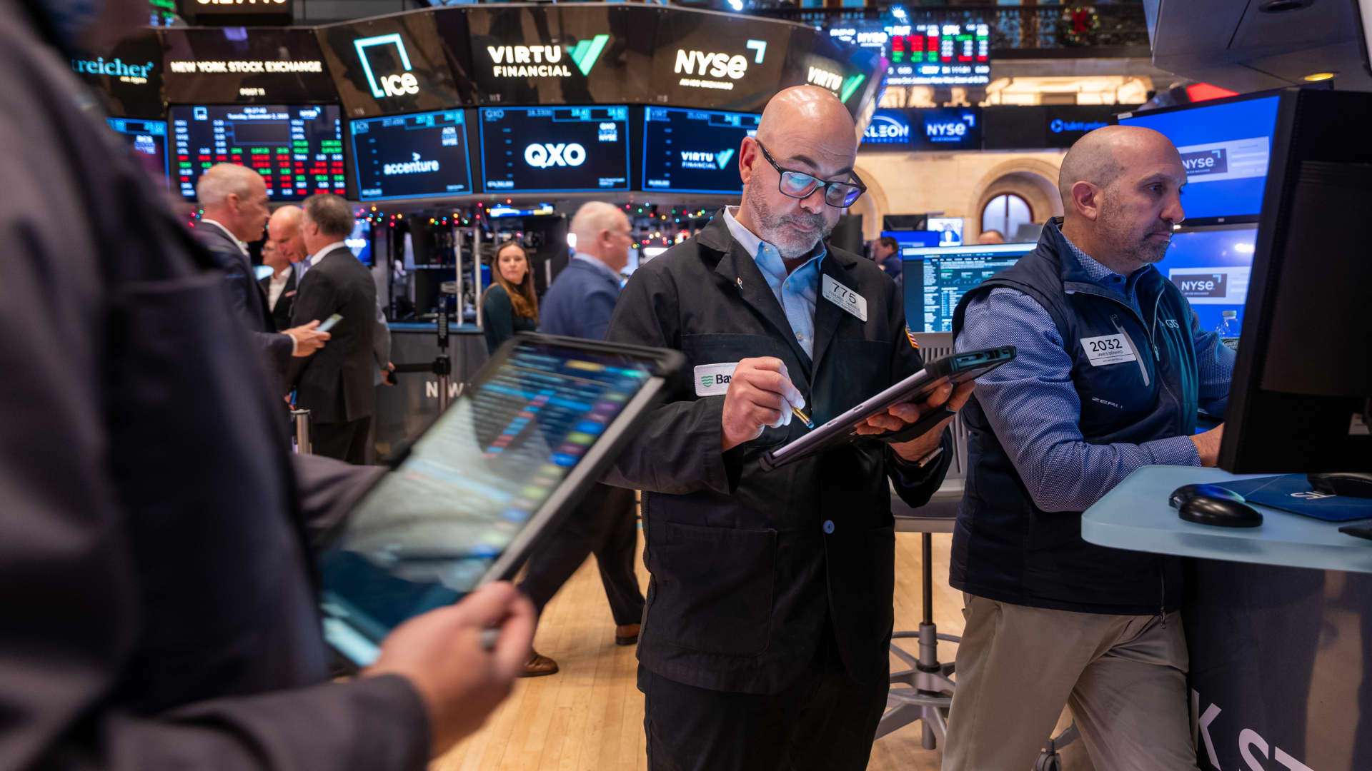 Stock market today: Live updates