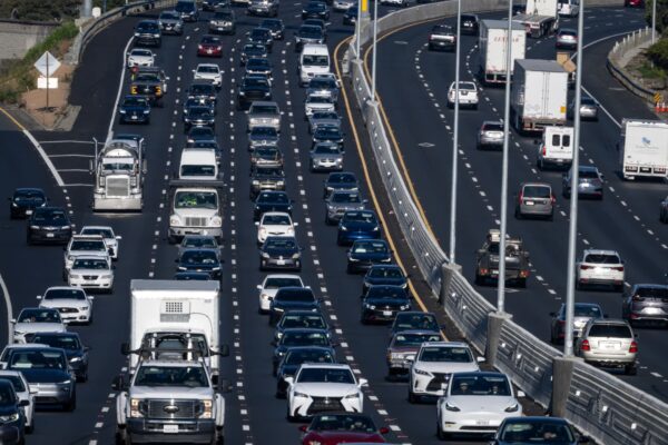 Trump to announce new fuel economy standards Wednesday, sources say
