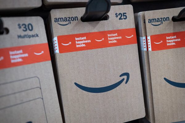 Lending startup backed by Altman, JPMorgan teams up with Amazon